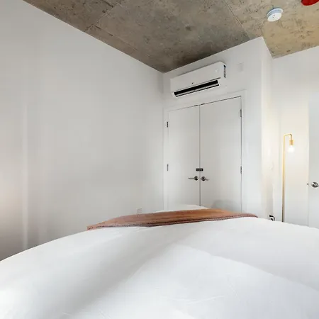 4br Corporate And Modern
