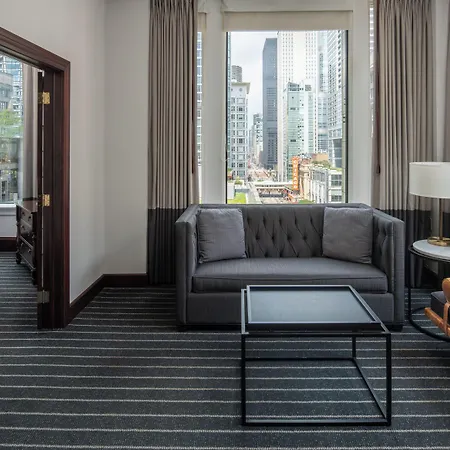 Staypineapple, An Iconic Hotel, The Loop 4*