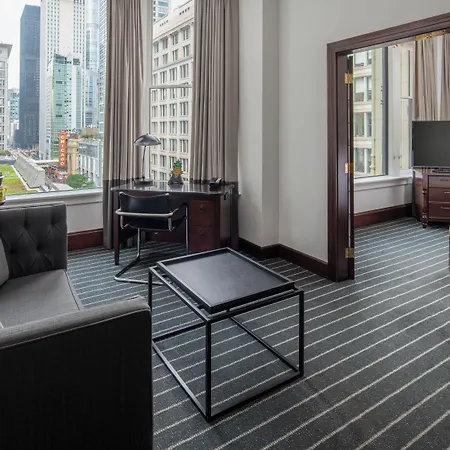 Staypineapple, An Iconic Hotel, The Loop Hotel Chicago