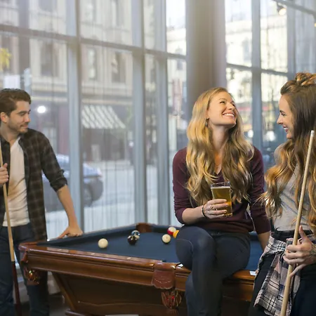 Aloft By Marriott Downtown River North 3*