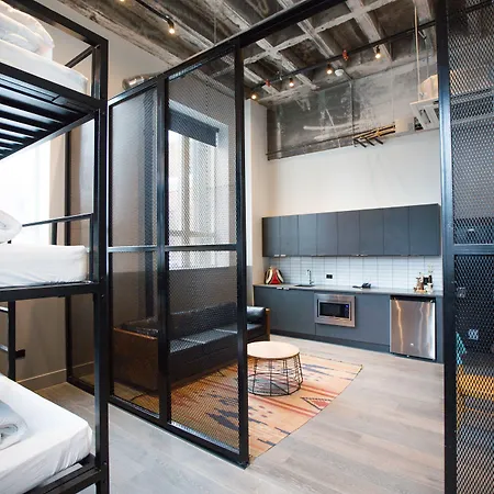 Hotel The Collection River North