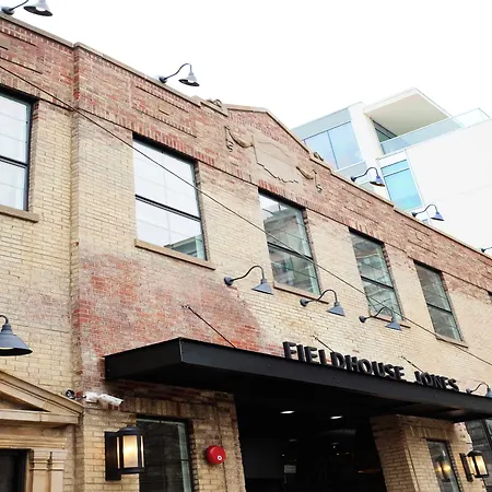 Hotel The Collection River North 3*