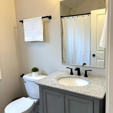 Modern Luxury Master Bedroom Apartment Chicago