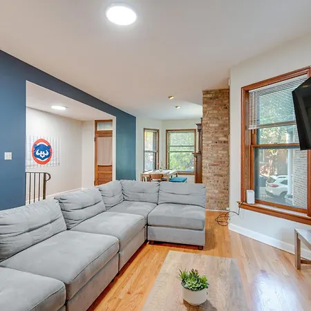 Holiday home Pet-friendly With Pool Table Walk To Wrigley Field
