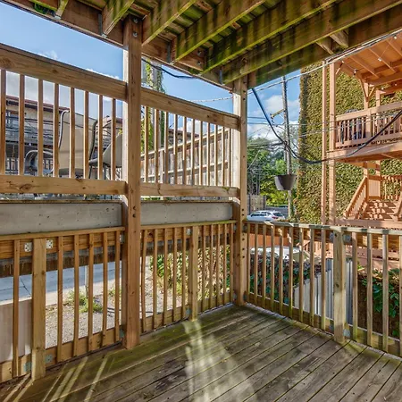 Holiday home Pet-friendly With Pool Table Walk To Wrigley Field