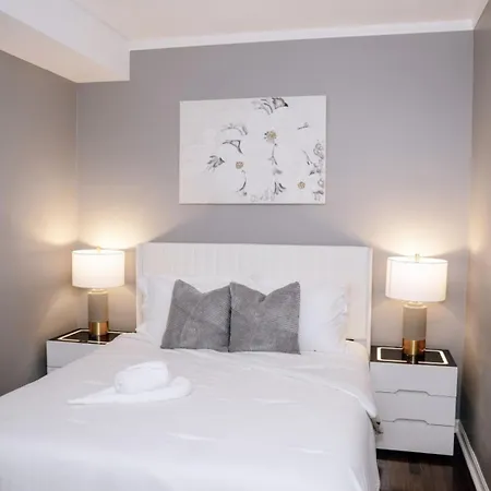 Sleeps7 • 2br • Coffee Station • Backyard W/ Grill Chicago