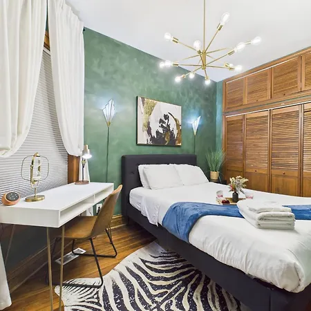 Apartment Addison Elite Art Deco Retreat Garage Chicago