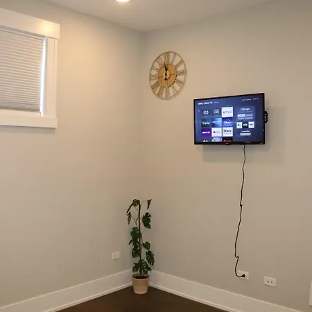 Apartment Season Haven Chicago
