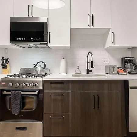 Spacious 4br Retreat - Chase E1
