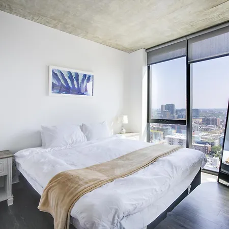 2br Designer Loft Modern Luxe In Center *