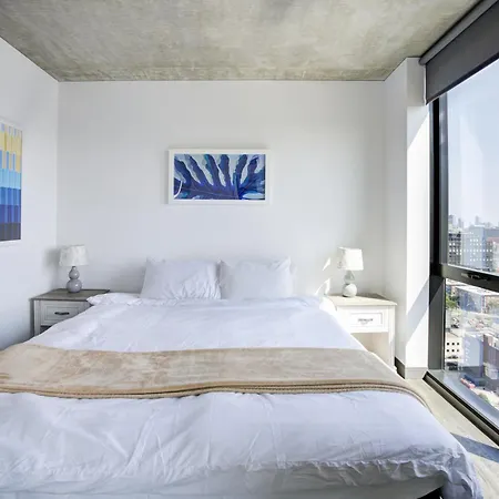 2br Designer Loft Modern Luxe In Center