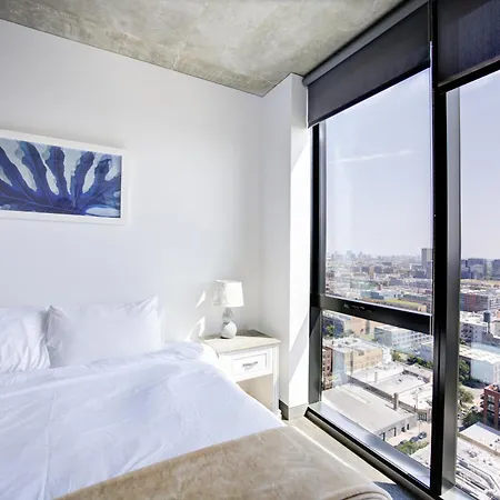 2br Designer Loft Modern Luxe In Center