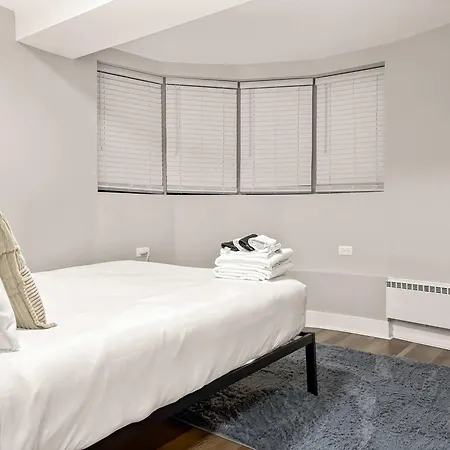 Apartment Spacious 4br Retreat - Chase E1