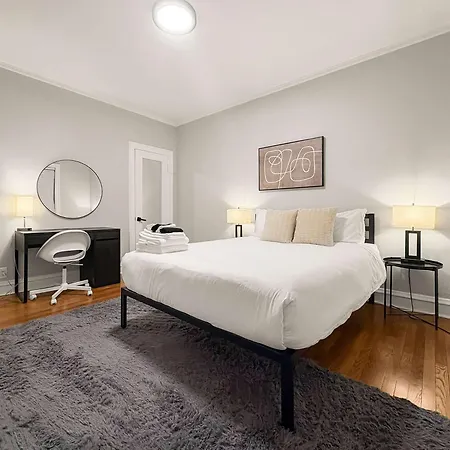 Spacious 4br Retreat - Chase E1 * Chicago