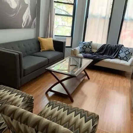 South Loop 4 Bedroom Apartment Chicago