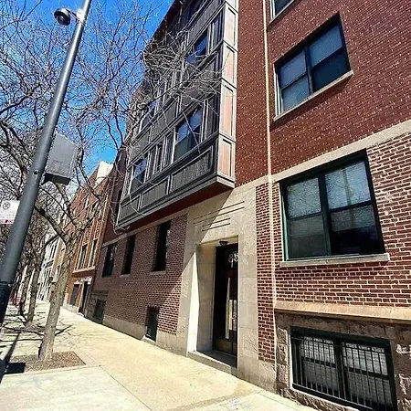Apartment Gold Coast Downtown Sleeps 20 *