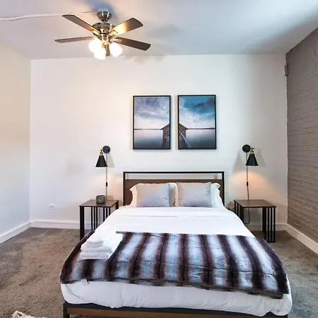Mccormick 4br Huge Unit W/ Pool Table | Sleeps 10 Apartment *