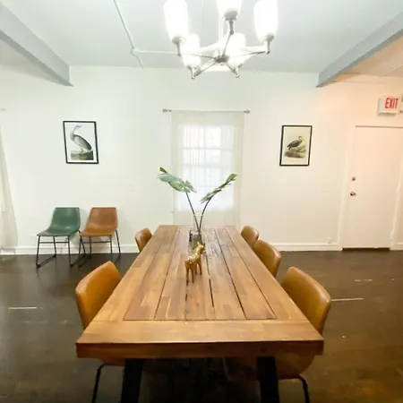 Mccormick 3br Spacious Unit, Optional Parking With Ping-pong Apartment