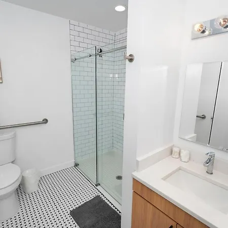 4br South Loop By Soldier Field Area * Chicago