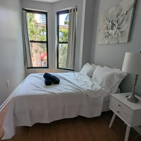 South Loop 4 Bedroom