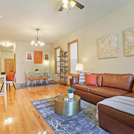 2 Bed Near Ohare - Free Garage Parking - Quiet