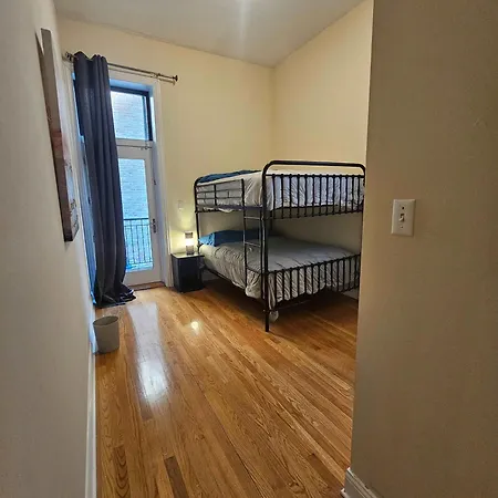 Apartment Gold Coast Downtown Sleeps 20