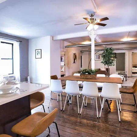 Apartment Mccormick 4br Huge Unit W/ Pool Table | Sleeps 10 Chicago