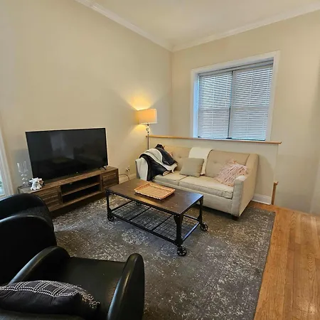 Apartment Gold Coast Downtown Sleeps 20 *