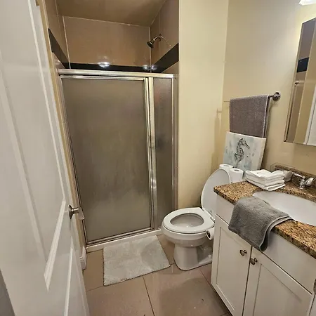 Gold Coast Downtown Sleeps 20 * Chicago
