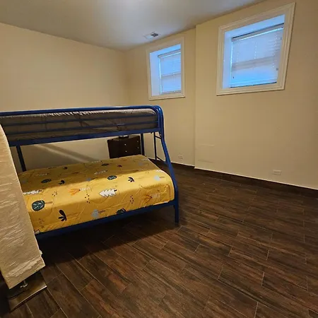 Gold Coast Downtown Sleeps 20 Chicago