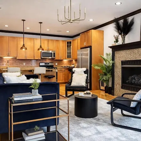 Holiday home Cozy Wicker Park With Movie Chicago