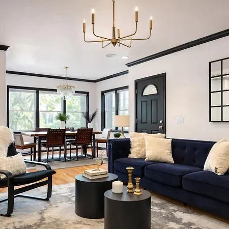 Cozy Wicker Park With Movie Holiday home Chicago