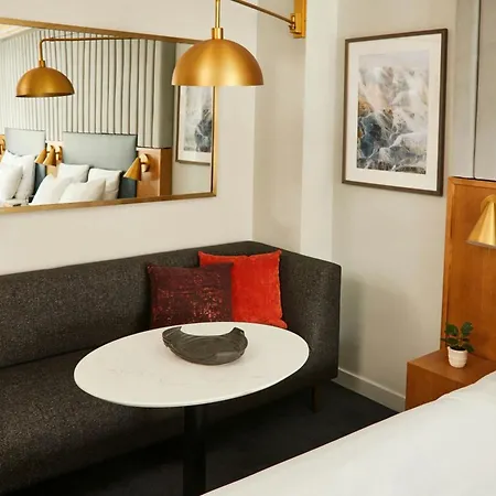 Hotel 55 Downtown Chicago