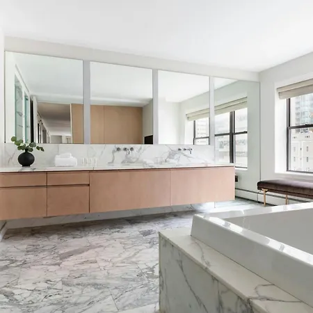 55 Downtown 4* Chicago