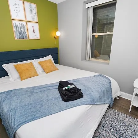 Apartment Cozy 2br Unit Near Garfield Park & United Center