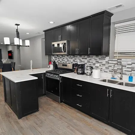 Apartment Cozy 2br Unit Near Garfield Park & United Center