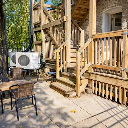 Flexhome West Town - Spacious 2br Duplex - Sleeps 6-7