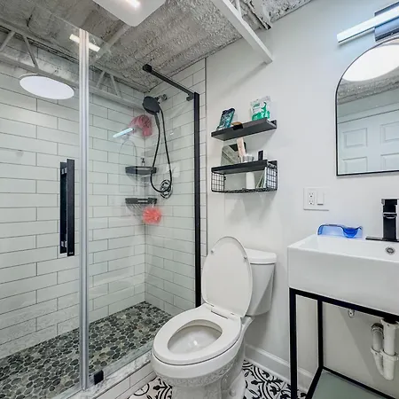 Comfort West Urban Loft House Apartment Chicago