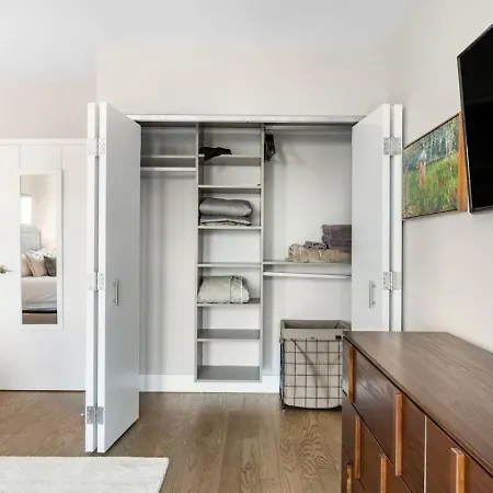 Downtown Penthouse 5bd Views Parking Gym * Chicago