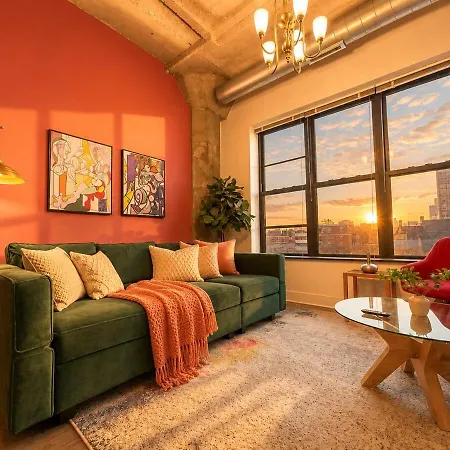 Fully Equipped 2br In South Loop With Optional Parking And Gym Access Near Mccormick Place & Lakefront Attractions Apartment