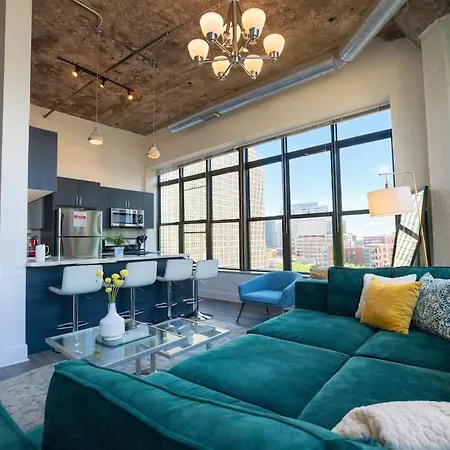 Apartment Luxury 2br With Optional Parking And Gym Access Near Mccormick Place And Soldier Field Chicago