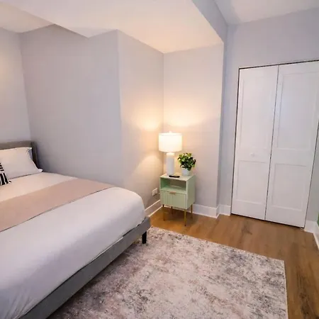 Apartment Cozy 3br Garden Near Loyola & Downtown