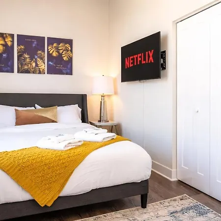 Family Friendly Spacious 3br Sleeps Up To 10 Guests With Optional Parking And Gym Access Near Mccormick Place And Soldier Field *