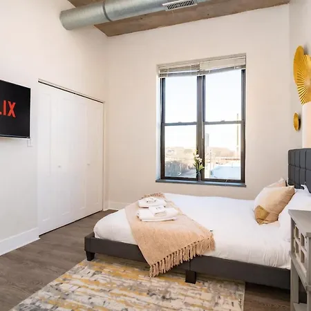 Family Friendly Spacious 3br Sleeps Up To 10 Guests With Optional Parking And Gym Access Near Mccormick Place And Soldier Field * Chicago
