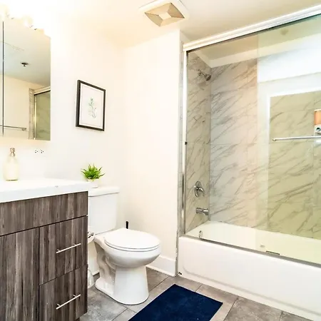 Apartment Family Friendly Spacious 3br Sleeps Up To 10 Guests With Optional Parking And Gym Access Near Mccormick Place And Soldier Field *