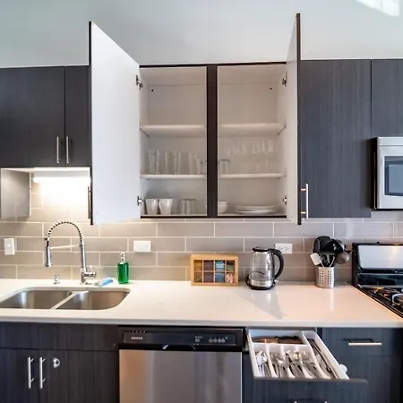 Apartment Mccormick Place Spacious 3br Family Heaven With Optional Parking Sleeps 10 Guests Near Soldier Field And Field Museum