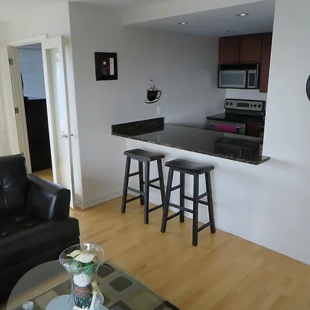 Apartment 30 East Huron