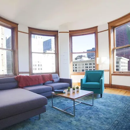 Apartment Three-bedroom On W Van Buren Street Apt 1201 Chicago
