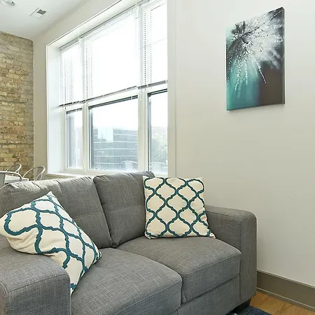 Two-bedroom On N Southport Avenue Apt 2 Aparthotel Chicago
