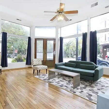 Apartment Four-bedroom On N Racine Avenue Apt 1 *